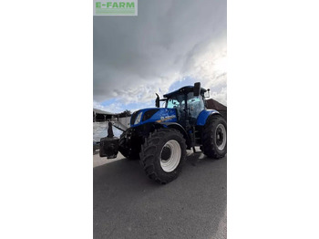 NEW HOLLAND T7 Traktor
