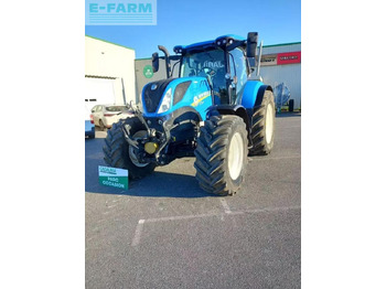 NEW HOLLAND T7.225 Traktor