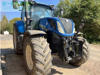 Traktor New Holland t7-230pc: das Bild 3