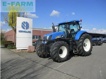 NEW HOLLAND T7050 Traktor