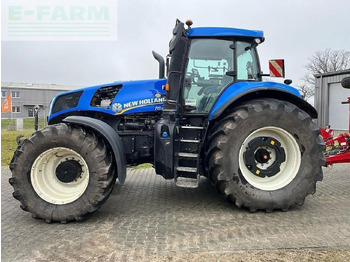 NEW HOLLAND T8 Traktor