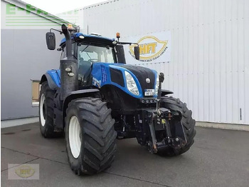 NEW HOLLAND T8 Traktor