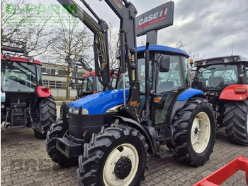 NEW HOLLAND Traktor