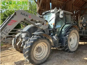 VALTRA N123 Traktor