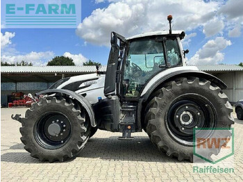 VALTRA T-series Traktor