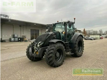 VALTRA T-series Traktor