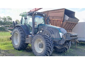 VALTRA T-series Traktor