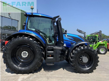 VALTRA T-series Traktor