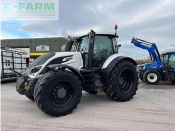VALTRA T234 Traktor
