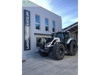 VALTRA T-series Traktor