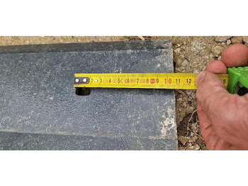 Baumaschine neu kaufen Sonarol Hardox Unterschraub-/Wendemesser passend zu Sonarol 220 cm Schaufel: das Bild 5