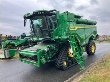 JOHN DEERE X9 Series Mähdrescher