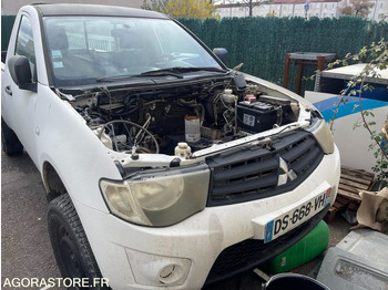 Kleintransporter 4x4 Mitsubishi: das Bild 3 Kleintransporter 4x4 Mitsubishi: das Bild 3