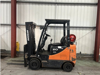 DOOSAN Treibgasstapler