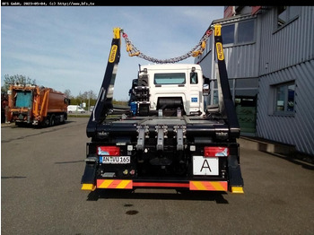 Kipper MAN TGS (TG3) 26.430 6x2-4 BL CH VL-Achser, Palfinge: das Bild 2