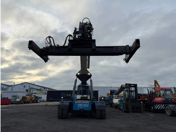 Reach stacker KONECRANES SMV 108 TB6: das Bild 3 Reach stacker KONECRANES SMV 108 TB6: das Bild 3