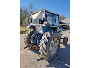 Traktor Ford 5610: das Bild 4 Traktor Ford 5610: das Bild 4