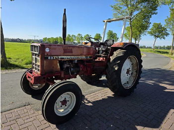 INTERNATIONAL Traktor