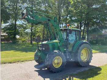JOHN DEERE 6320 Traktor