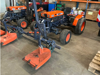 Kleintraktor Kubota B7000 4WD: das Bild 5