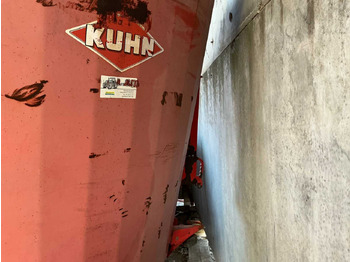 Futtermischwagen Kuhn Euvi85: das Bild 3