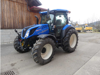 NEW HOLLAND T5 Traktor