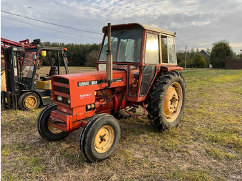 RENAULT Traktor