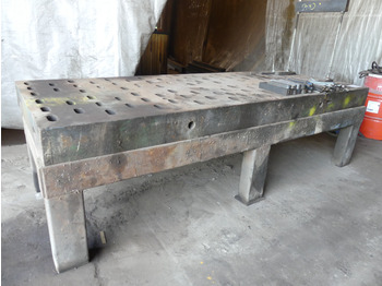 Metallbearbeitungsmaschine