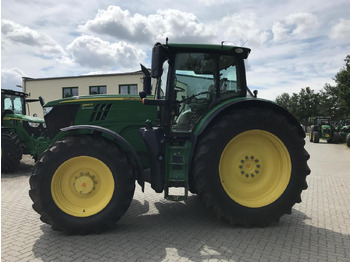 JOHN DEERE 6195R Traktor