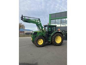 JOHN DEERE 6215R Traktor