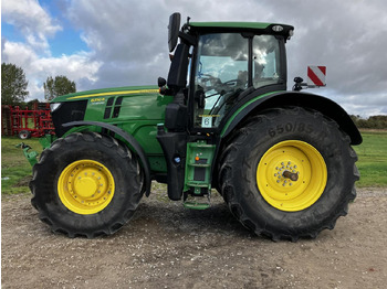 JOHN DEERE 6250R Traktor