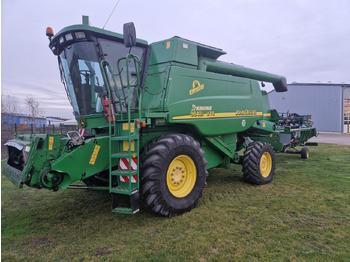 JOHN DEERE 40 Series Mähdrescher