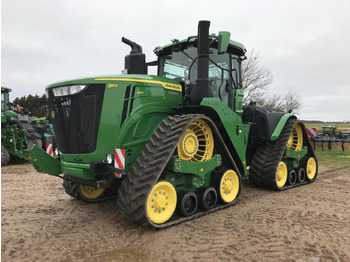 JOHN DEERE Traktor