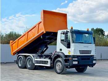IVECO Trakker Kipper