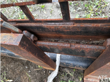Baumaschine Caterpillar Pallegaffler: das Bild 5