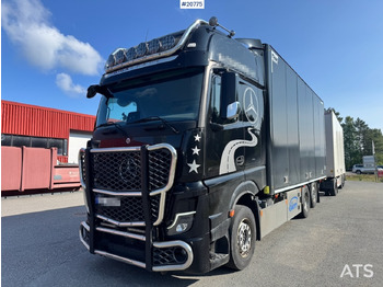 Koffer LKW Mercedes Actros: das Bild 2