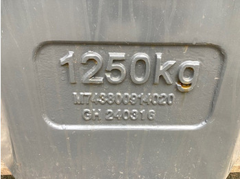 Traktor neu kaufen Fendt Belastungsgewicht 1250 kg: das Bild 2