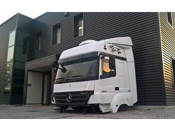 MERCEDES-BENZ Axor Fahrerhaus und Interieur