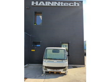 MITSUBISHI Fahrerhaus und Interieur