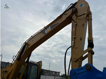 Kettenbagger CAT 320CL excavator with hammer: das Bild 5