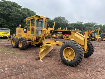 CATERPILLAR 140H Grader