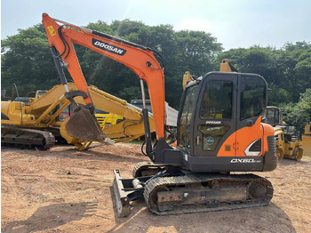 DOOSAN DX60 Kettenbagger
