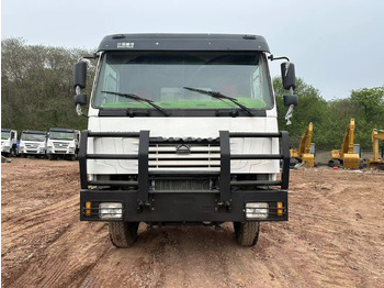 SINOTRUK HOWO Kipper