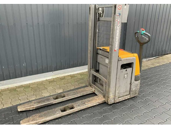 JUNGHEINRICH EJC Hochhubwagen