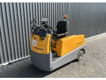 JUNGHEINRICH Schleppfahrzeug
