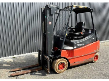 LINDE E25 Elektrostapler