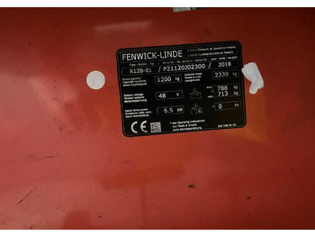 Schubmaststapler Linde R12B-01: das Bild 4