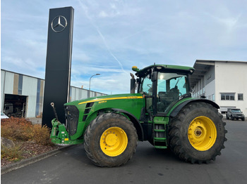 JOHN DEERE 8R Series Traktor