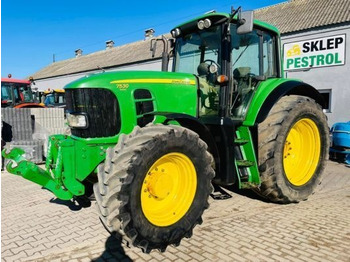 JOHN DEERE 7530 Traktor