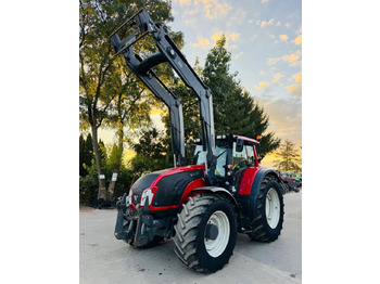 VALTRA T213 Traktor